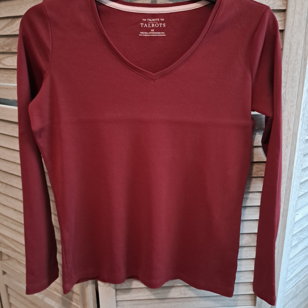 Talbots Women's Burgundy Long Sleeve V-Neck Top